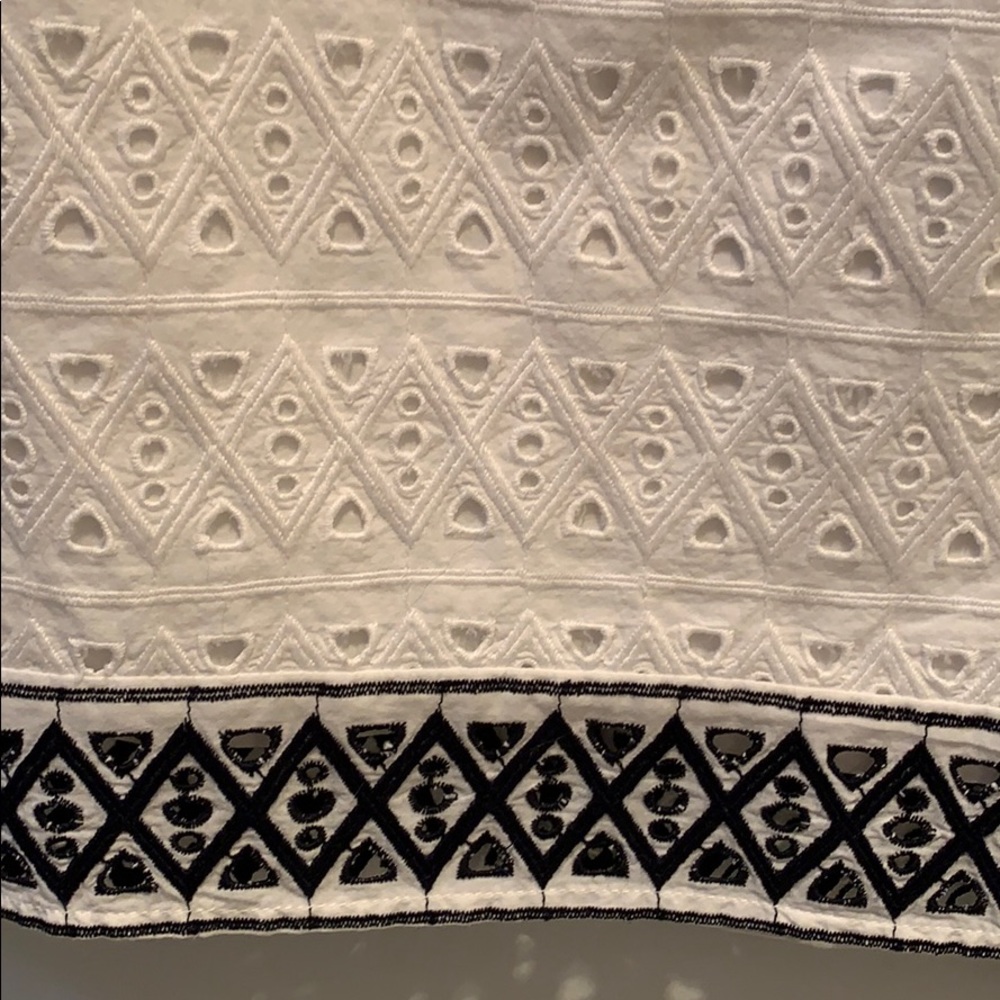 Skirt - Picture 2 of 9